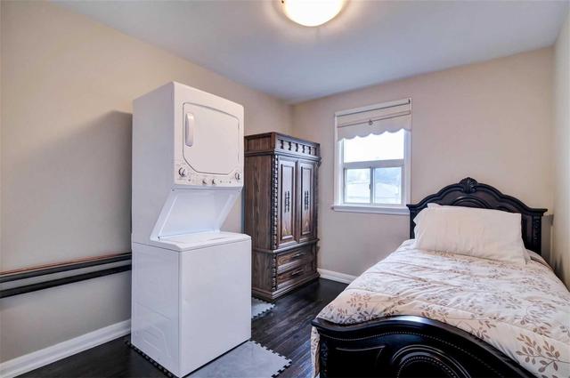 576 Alliance Ave, House semidetached with 3 bedrooms, 3 bathrooms and 5 parking in Toronto ON | Image 12
