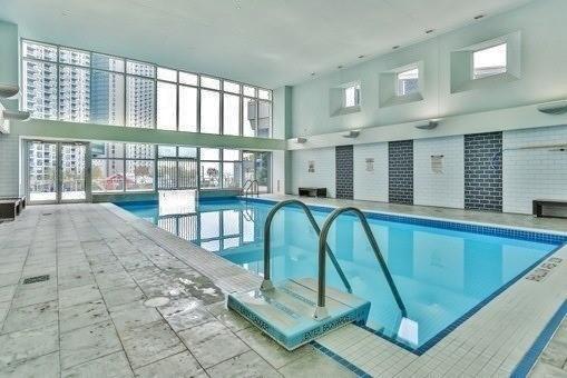 3502 - 8 York St, Condo with 2 bedrooms, 2 bathrooms and 1 parking in Toronto ON | Image 8