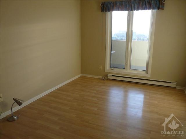 1701 - 158 Mcarthur Avenue, Condo with 2 bedrooms, 1 bathrooms and 1 parking in Ottawa ON | Image 6