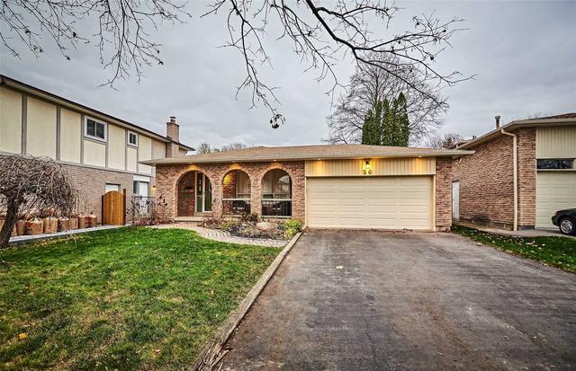 56 Fulwood Cres, House detached with 3 bedrooms, 3 bathrooms and 6 parking in Whitby ON | Image 1