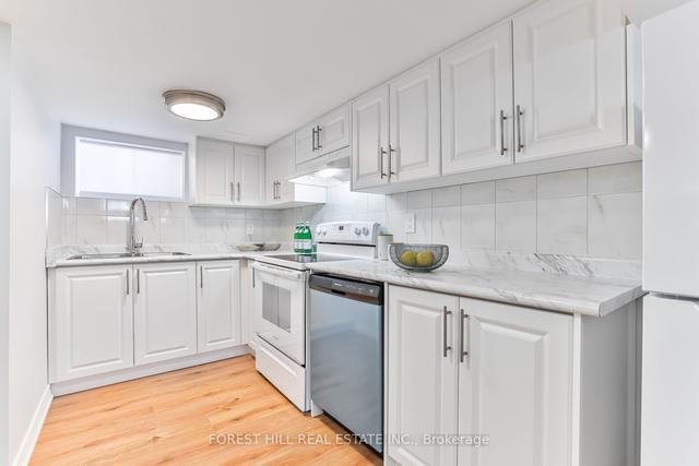 184 Finch Ave E, House detached with 3 bedrooms, 2 bathrooms and 3 parking in Toronto ON | Image 15