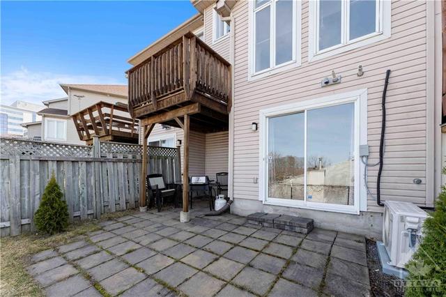 121 Kimberwick Crescent, Townhouse with 3 bedrooms, 3 bathrooms and 3 parking in Ottawa ON | Image 30