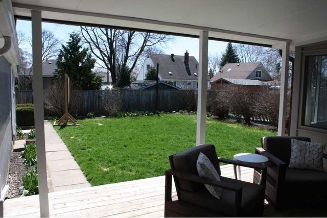 10 Chase Ave, House detached with 2 bedrooms, 3 bathrooms and 3 parking in Guelph ON | Image 7