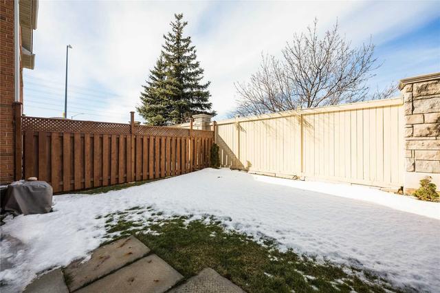 54 Heartleaf Cres, House attached with 4 bedrooms, 4 bathrooms and 3 parking in Brampton ON | Image 30