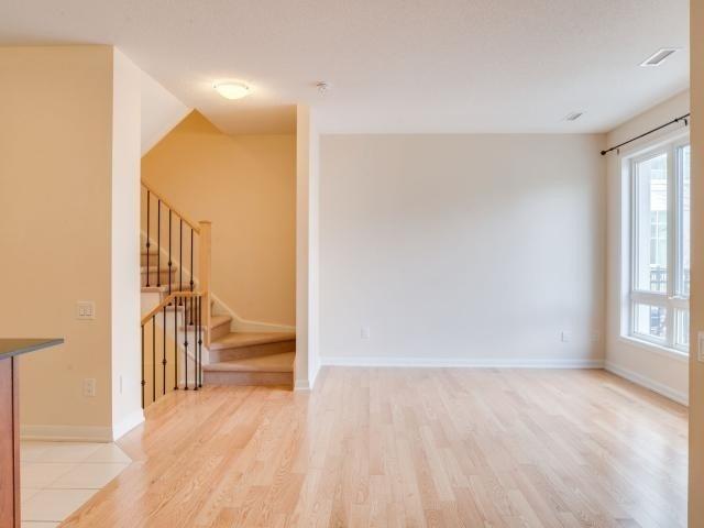 th15 - 70 Glendora Ave, Townhouse with 3 bedrooms, 3 bathrooms and 1 parking in Toronto ON | Image 4