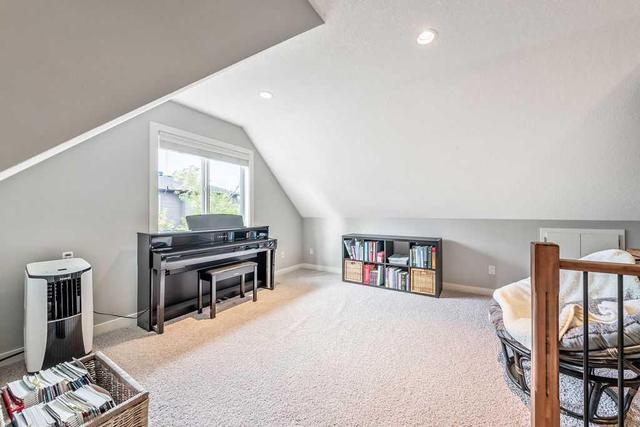 2 - 1933 26 Street Sw, Home with 3 bedrooms, 2 bathrooms and 1 parking in Calgary AB | Image 20