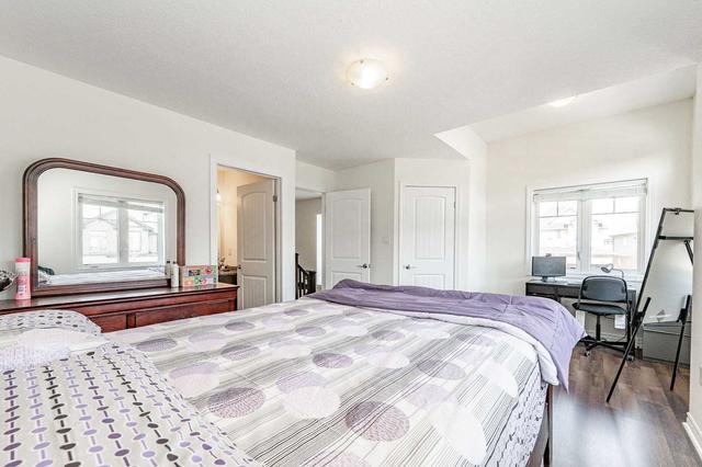 80 Arlington Cres, Townhouse with 3 bedrooms, 3 bathrooms and 2 parking in Guelph ON | Image 5