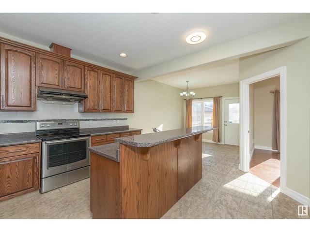 8713 83 Av Nw, House semidetached with 5 bedrooms, 4 bathrooms and null parking in Edmonton AB | Image 11
