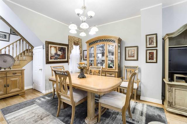 541 Ossington Ave, House semidetached with 4 bedrooms, 3 bathrooms and 2 parking in Toronto ON | Image 18