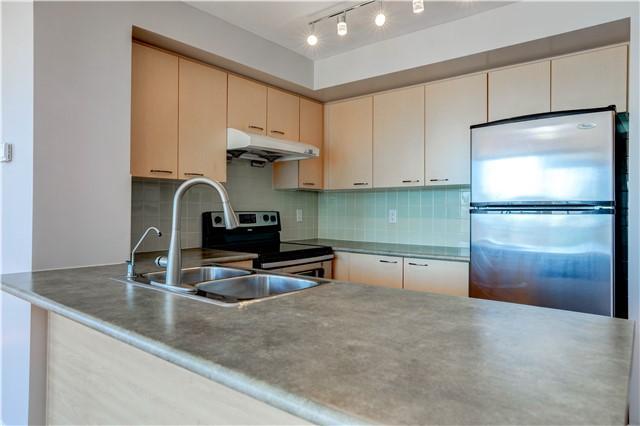 520 - 62 Suncrest Blvd, Condo with 2 bedrooms, 2 bathrooms and 2 parking in Markham ON | Image 9