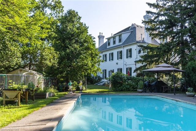 15618 Niagara Pky Parkway, House detached with 9 bedrooms, 10 bathrooms and 14 parking in Niagara on the Lake ON | Image 41