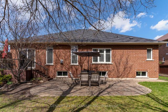 35 Borland Cres, House detached with 3 bedrooms, 3 bathrooms and 6 parking in Caledon ON | Image 29