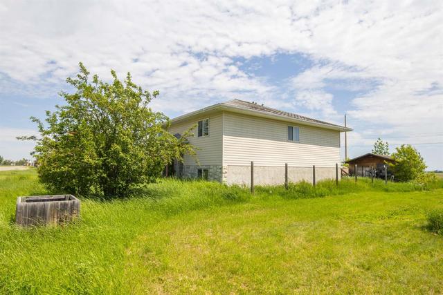 414 9 Avenue, House detached with 3 bedrooms, 2 bathrooms and 4 parking in Wheatland County AB | Image 4