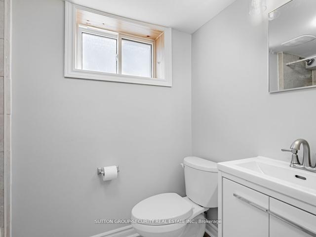 24 Guestville Ave, House detached with 2 bedrooms, 1 bathrooms and 0 parking in Toronto ON | Image 15