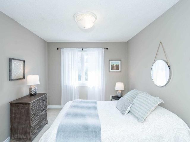 929 Creekfront Way, Townhouse with 2 bedrooms, 3 bathrooms and 2 parking in Newmarket ON | Image 7
