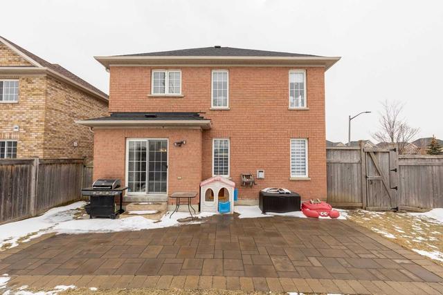 37 Wakem Crt, House detached with 4 bedrooms, 3 bathrooms and 6 parking in Whitby ON | Image 26