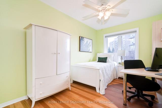41 Sloane Ave, House attached with 3 bedrooms, 3 bathrooms and 3 parking in Toronto ON | Image 16