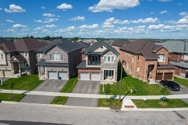 246 Niagara Tr, House detached with 5 bedrooms, 4 bathrooms and 4 parking in Halton Hills ON | Image 12