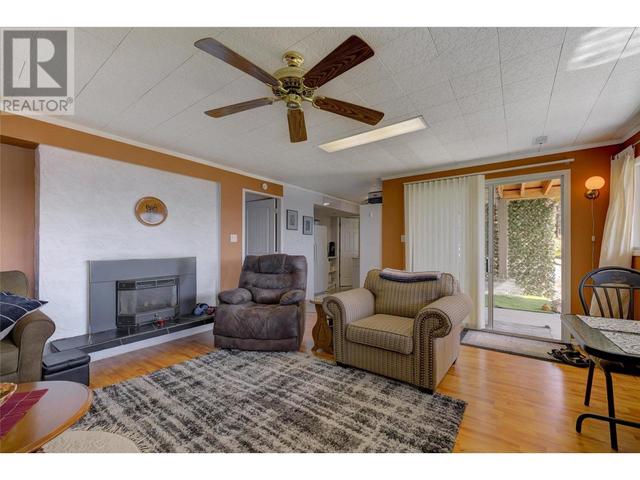 5868 Macgregor Road, House detached with 4 bedrooms, 2 bathrooms and 6 parking in Peachland BC | Image 28