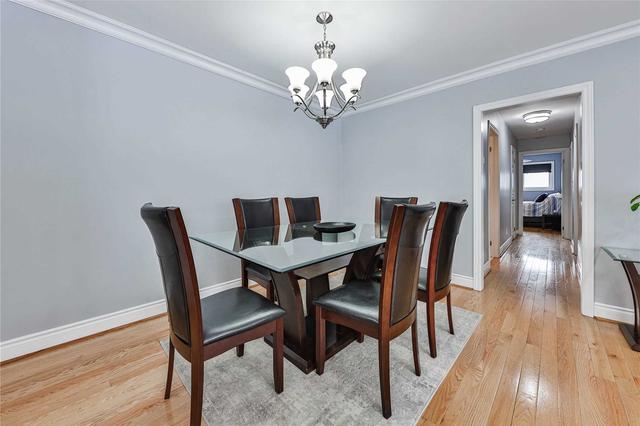 1414 Tyneburn Cres, House semidetached with 3 bedrooms, 2 bathrooms and 5 parking in Mississauga ON | Image 4