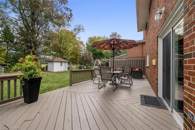 1393 Myron Drive, House detached with 4 bedrooms, 3 bathrooms and 6 parking in Mississauga ON | Image 28