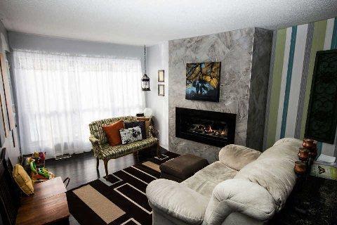 312 - 126 Bell Farm Rd, Condo with 3 bedrooms, 2 bathrooms and 1 parking in Barrie ON | Image 7