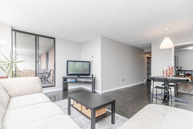 1402 - 25 Sunrise Ave, Condo with 3 bedrooms, 2 bathrooms and 1 parking in Toronto ON | Image 28