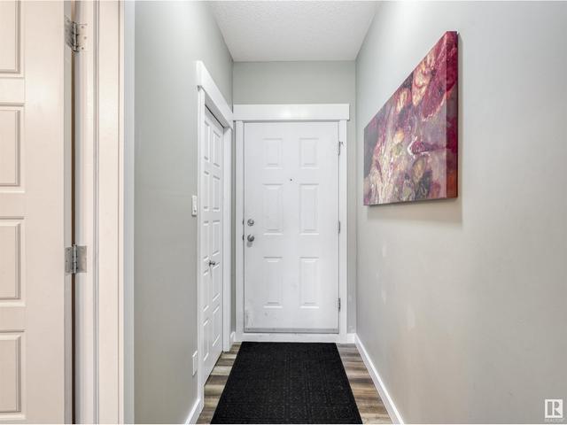 202 - 10518 113 St Nw, Condo with 2 bedrooms, 2 bathrooms and null parking in Edmonton AB | Image 2