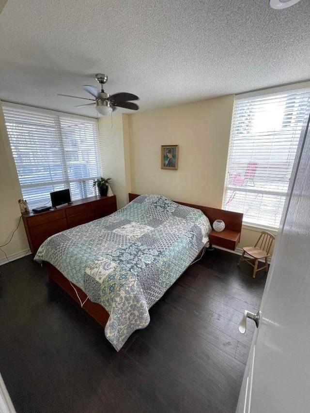 214 - 50 Disera Dr, Condo with 2 bedrooms, 2 bathrooms and 1 parking in Vaughan ON | Image 2