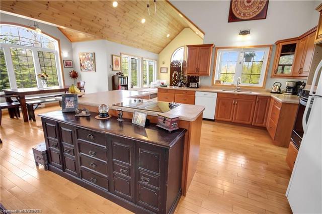 10 Bellmore Lane, House detached with 4 bedrooms, 2 bathrooms and 7 parking in Northern Bruce Peninsula ON | Image 31