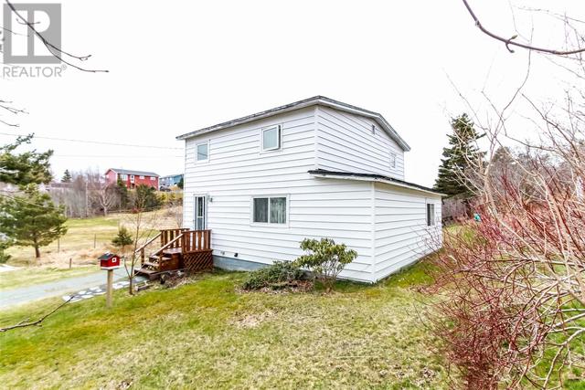 7 Country Drive, House detached with 3 bedrooms, 1 bathrooms and null parking in Torbay NL | Card Image