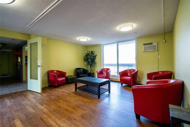 512 - 350 Quigley Rd, Condo with 3 bedrooms, 1 bathrooms and 1 parking in Hamilton ON | Image 29