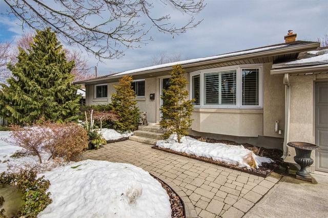 20 Prince Edward Dr, House detached with 2 bedrooms, 2 bathrooms and 5 parking in St. Catharines ON | Image 36