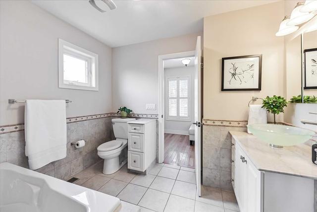 295 Strathmore Blvd, House detached with 3 bedrooms, 3 bathrooms and 5 parking in Toronto ON | Image 18