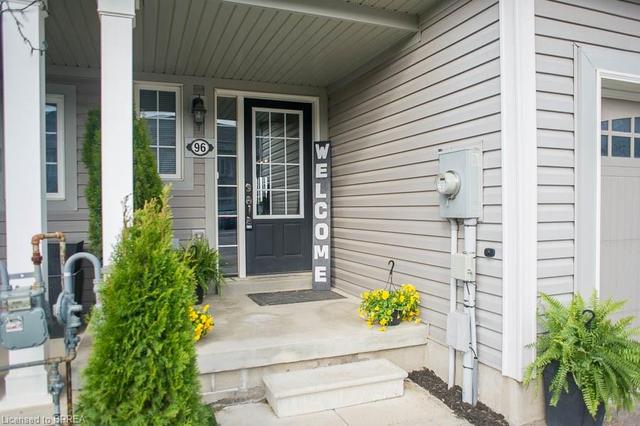 96 Bisset Avenue, House attached with 3 bedrooms, 2 bathrooms and 2 parking in Brantford ON | Image 2
