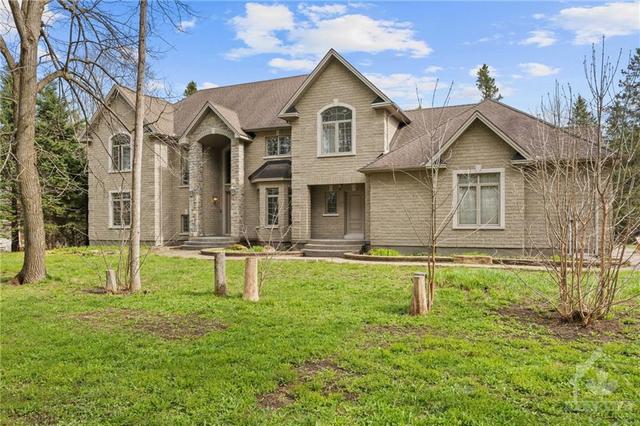 5976 Earlscourt Crescent, House detached with 4 bedrooms, 4 bathrooms and 8 parking in Ottawa ON | Image 3