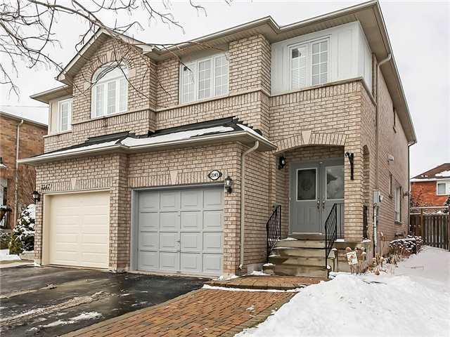 2145 Shady Glen Rd, House semidetached with 3 bedrooms, 4 bathrooms and 2 parking in Oakville ON | Image 1