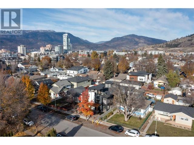4 - 794 Martin Avenue, House attached with 2 bedrooms, 2 bathrooms and 1 parking in Kelowna BC | Image 27