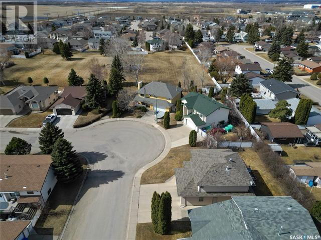 416 Mahon Drive, House detached with 5 bedrooms, 4 bathrooms and null parking in Prince Albert SK | Image 3