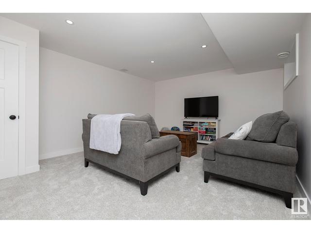 8803 65 Av Nw, House detached with 4 bedrooms, 3 bathrooms and 6 parking in Edmonton AB | Image 43