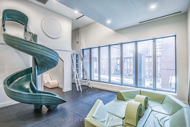 1403 - 39 Roehampton Ave, Condo with 2 bedrooms, 2 bathrooms and 0 parking in Toronto ON | Image 30