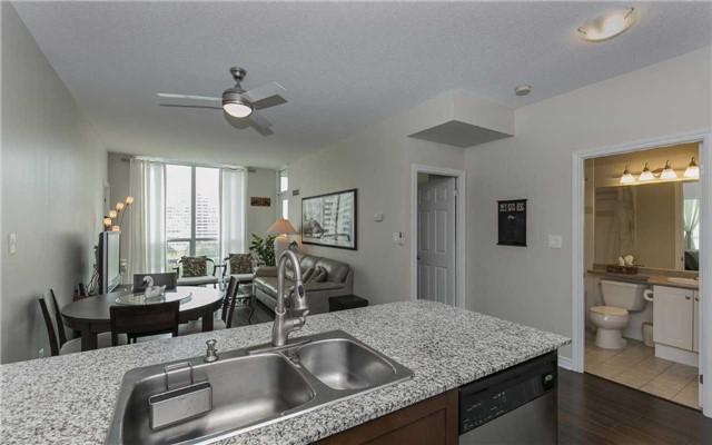 809 - 3504 Hurontario St, Condo with 2 bedrooms, 2 bathrooms and 2 parking in Mississauga ON | Image 5