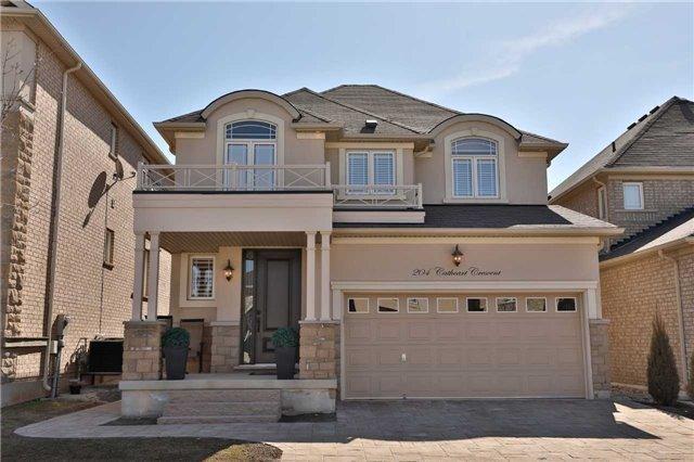 204 Cathcart Cres, House detached with 4 bedrooms, 3 bathrooms and 2 parking in Milton ON | Image 3