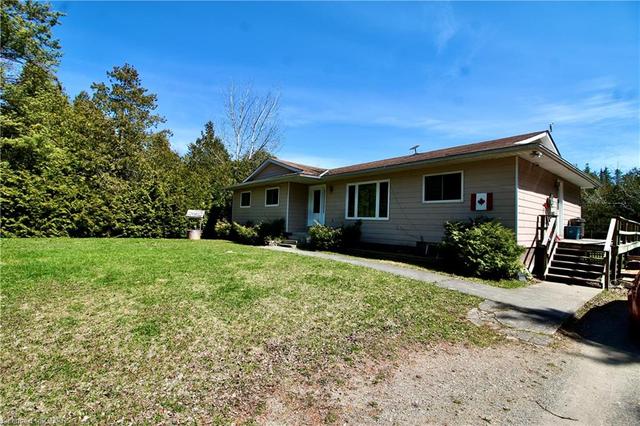 12 Nicholas Street, House detached with 3 bedrooms, 1 bathrooms and 6 parking in Northern Bruce Peninsula ON | Image 12