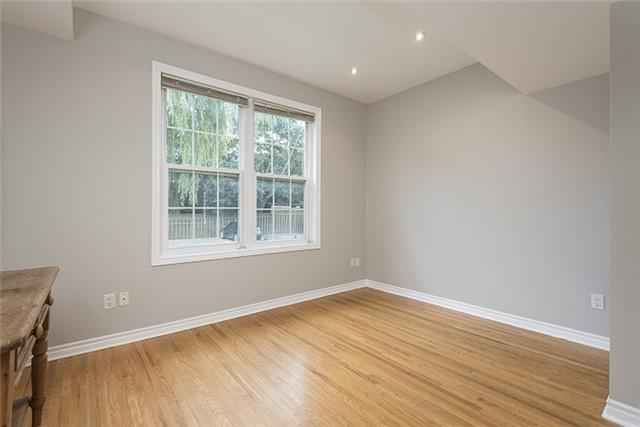 80B Coxwell Ave, Townhouse with 2 bedrooms, 2 bathrooms and 1 parking in Toronto ON | Image 13