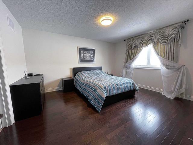 35 Godliman Rd, House detached with 4 bedrooms, 5 bathrooms and 4 parking in Brampton ON | Image 16