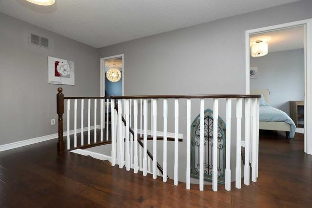 7144 Danton Promenade, House detached with 4 bedrooms, 4 bathrooms and 4 parking in Mississauga ON | Image 14