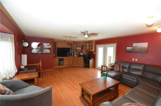19 Ellice St, House detached with 4 bedrooms, 2 bathrooms and 8 parking in Kawartha Lakes ON | Image 14