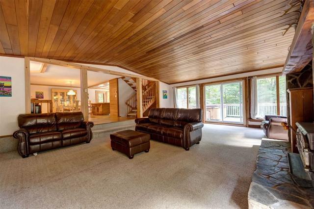 282 Highway 118 Hllw, House detached with 3 bedrooms, 3 bathrooms and 12 parking in Faraday ON | Image 4