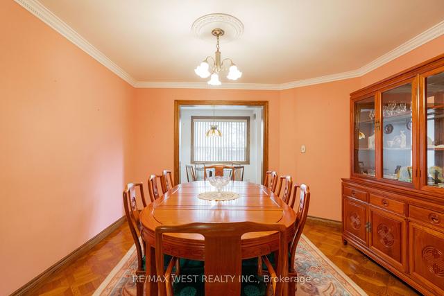 1516 Lawrence Ave W, House semidetached with 3 bedrooms, 2 bathrooms and 7 parking in Toronto ON | Image 9